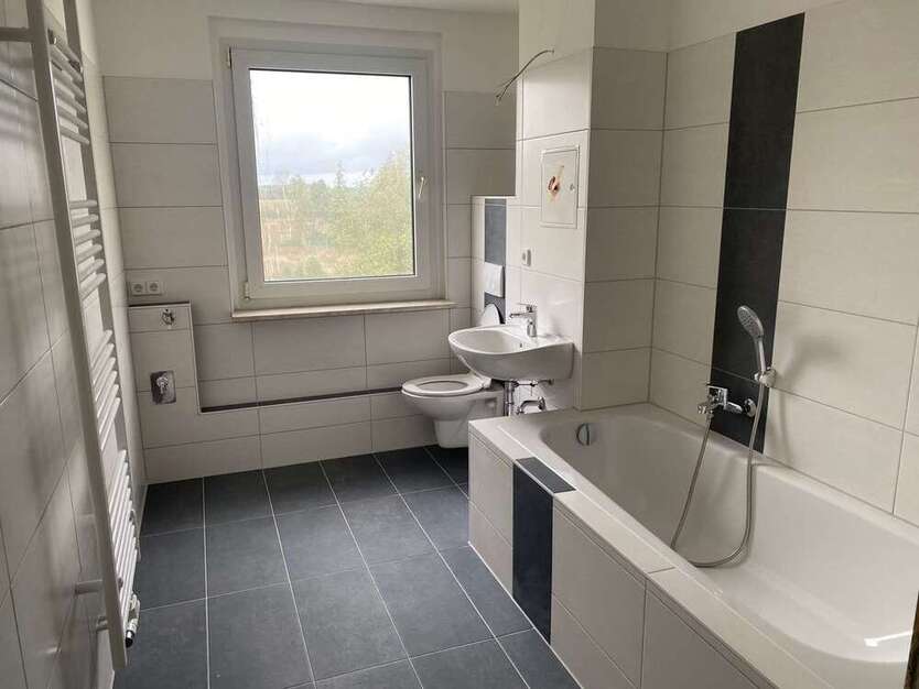 In 5 Minuten am See, in 30 Minuten per S - Bahn am Markt! 3 zimmer