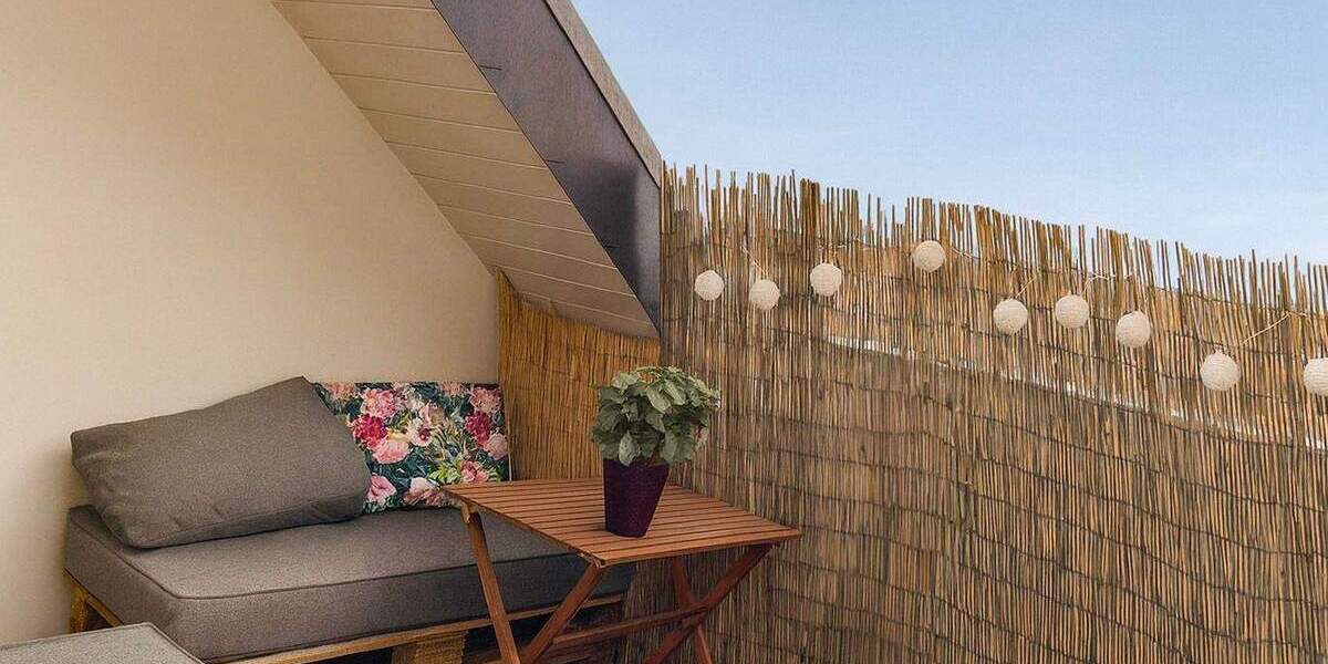 Frei werdend im Zentrum! Kamin | Lift | Loggia | Bad en suite + Gäste-WC | 2015 hochwertig saniert 2 zimmer