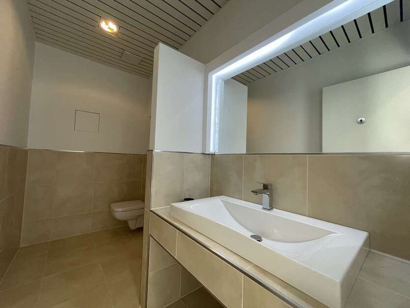 hochwertige, sanierte Bürofläche im Dölziger Gewerbegebiet! 14 zimmer