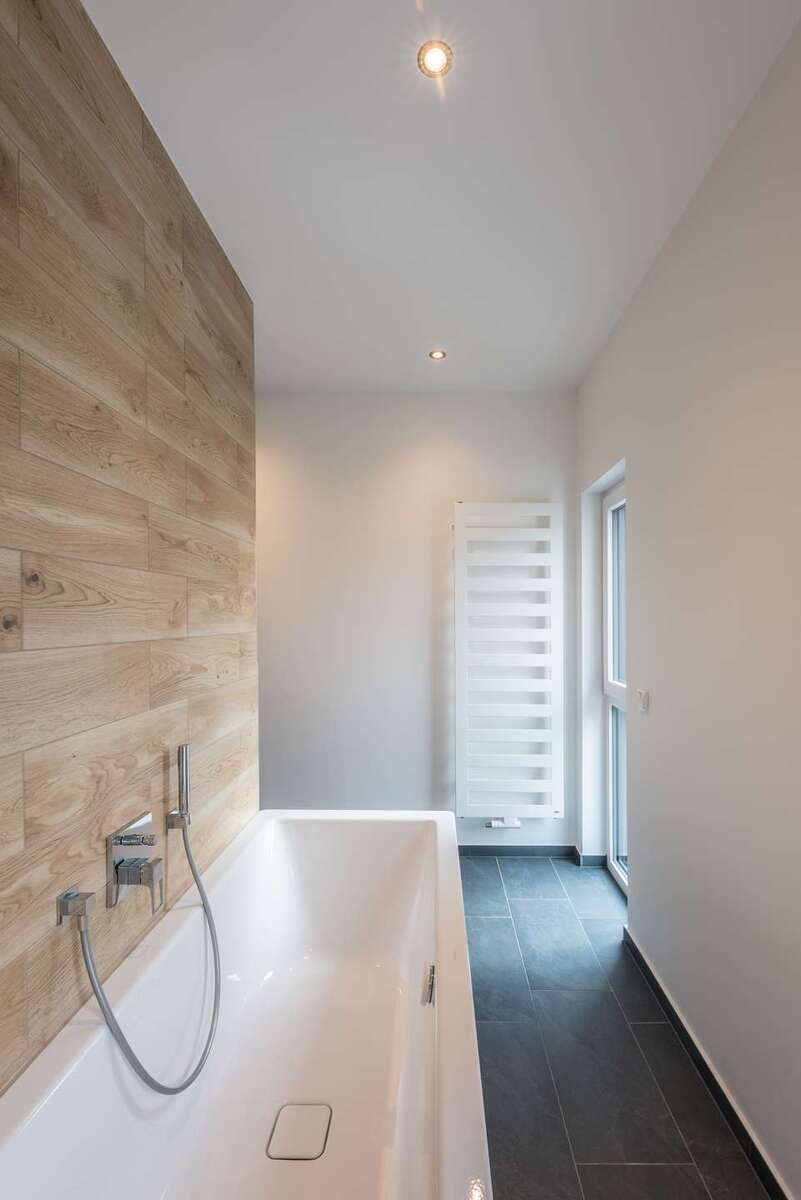 Am See! Lichtdurchflutet und komfortabel - Dreiraumwohnung 3 zimmer