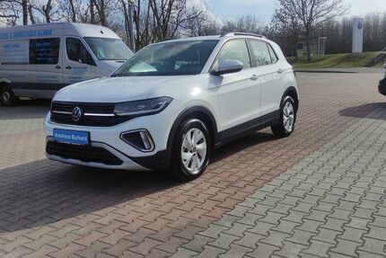 VW T-Cross 2.413 km 26.900 &euro; Leipzig 04288