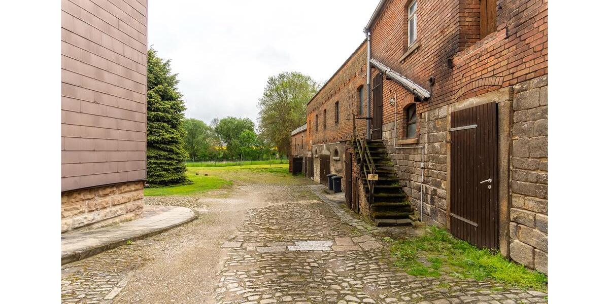 Mehrfamilienhaus, Wohnhaus Hohenmölsen - 10 Zimmer, 282 m&sup2;, 319.000&euro; | Angebot:26989304
