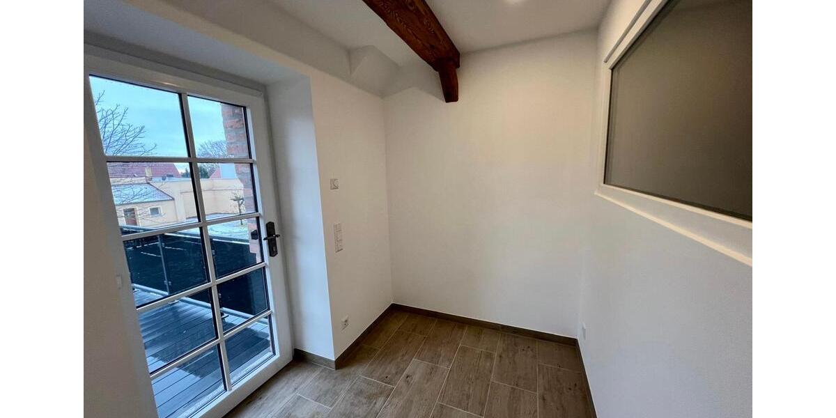 Dachgeschoßwohnung Schkeuditz - 3 Zimmer, 124 m&sup2;, 1.302&euro; | Angebot:26147891