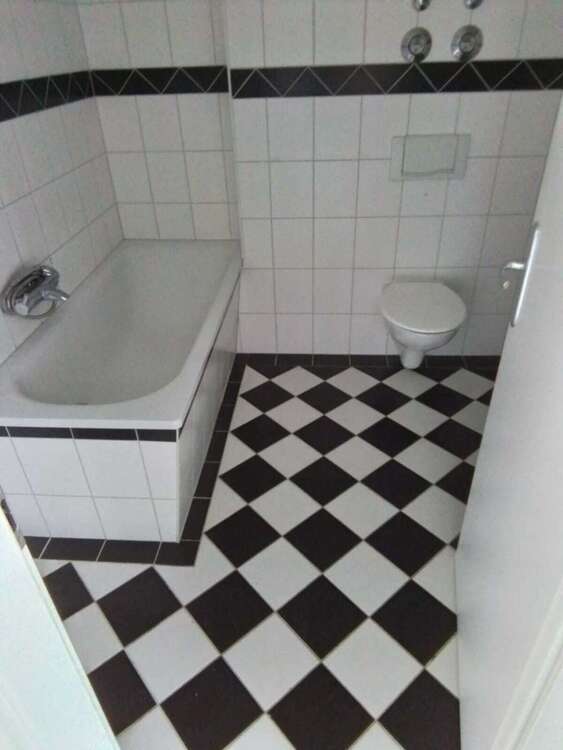 vermietete Eigentumswohnung mit Dachterrasse in Leipzig- Gohlis 3 zimmer