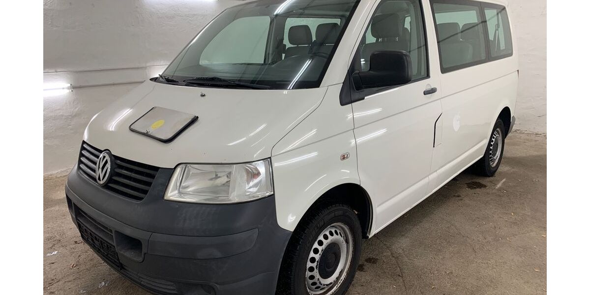 VW T5 Transporter 271.892 km 5.970 &euro; Wiedemar OT Kyhna 04509