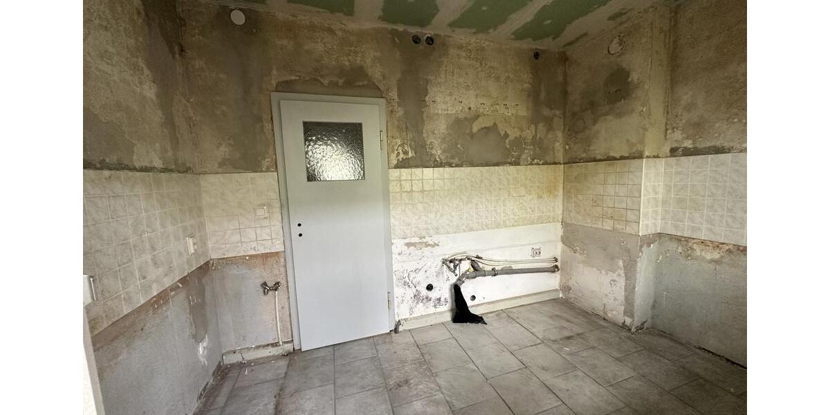 Hochparterre Hohenmölsen - 3 Zimmer, 67 m&sup2;, 62.000&euro; | Angebot:25253817