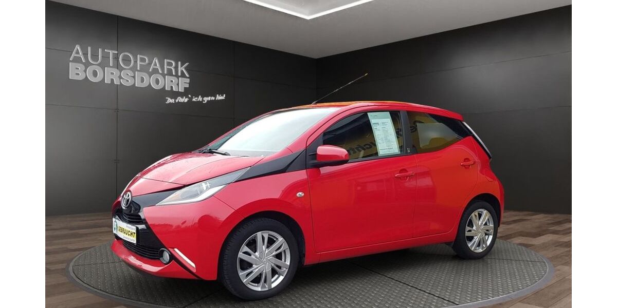 Toyota Aygo (X) 63.801 km 9.470 &euro; Borsdorf bei Leipzig 04451