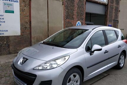 Peugeot 207 68.546 km 3.990 &euro; Leipzig 04129