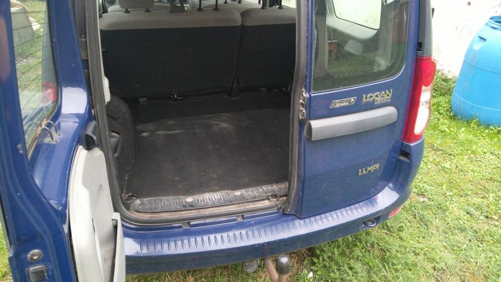 Dacia Logan 168.000 km 1.650 € Weißenfels 06667