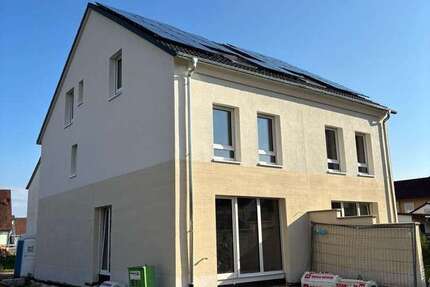 Haus zum Mieten in Erlenbach 1.540 € 141 m²
