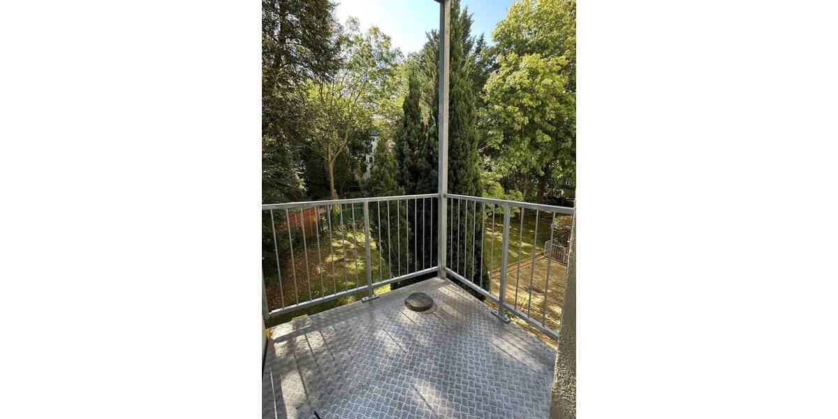 Etagenwohnung Leipzig Sellerhausen-Stünz - 3 Zimmer, 65 m&sup2;, 570&euro; | Angebot:26161133