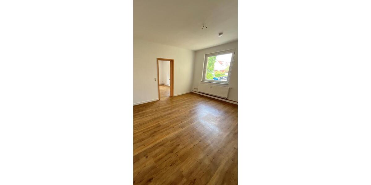 Etagenwohnung Schkeuditz - 5 Zimmer, 94 m&sup2;, 775&euro; | Angebot:26662737
