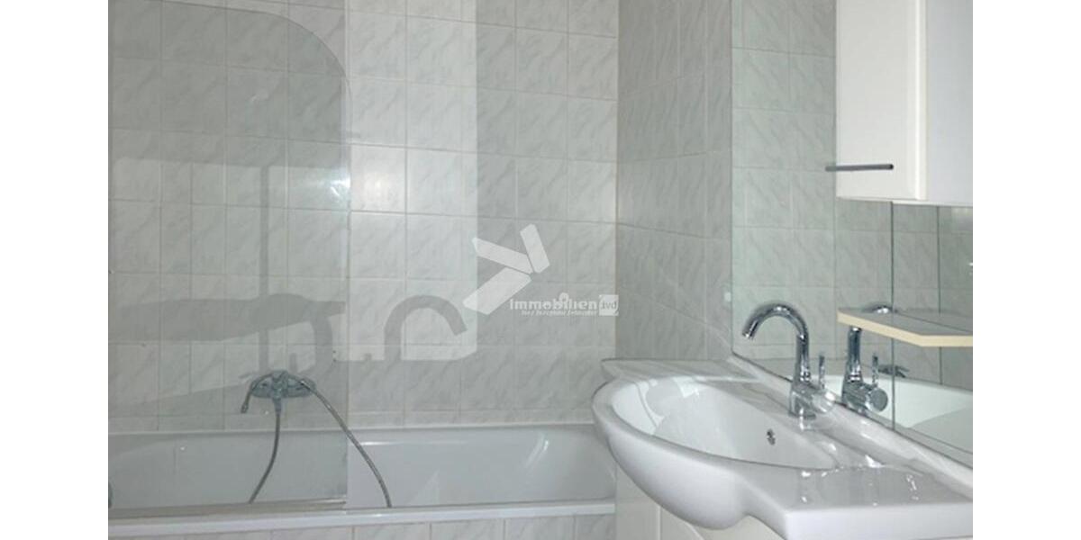 Erdgeschoßwohnung Bad Dürrenberg - 2 Zimmer, 56 m&sup2;, 325&euro; | Angebot:25265859