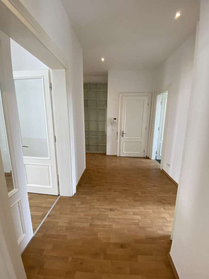 Einzeldenkmal im Waldstraßenviertel: Helle + ruhige 5-Zimmerwhg. mit Stuck, 3 min Fußweg ins Rosental 5 zimmer