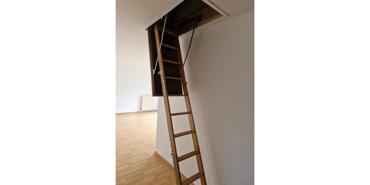 Dachgeschoßwohnung Markkleeberg - 2 Zimmer, 64 m&sup2;, 670&euro; | Angebot:26531999