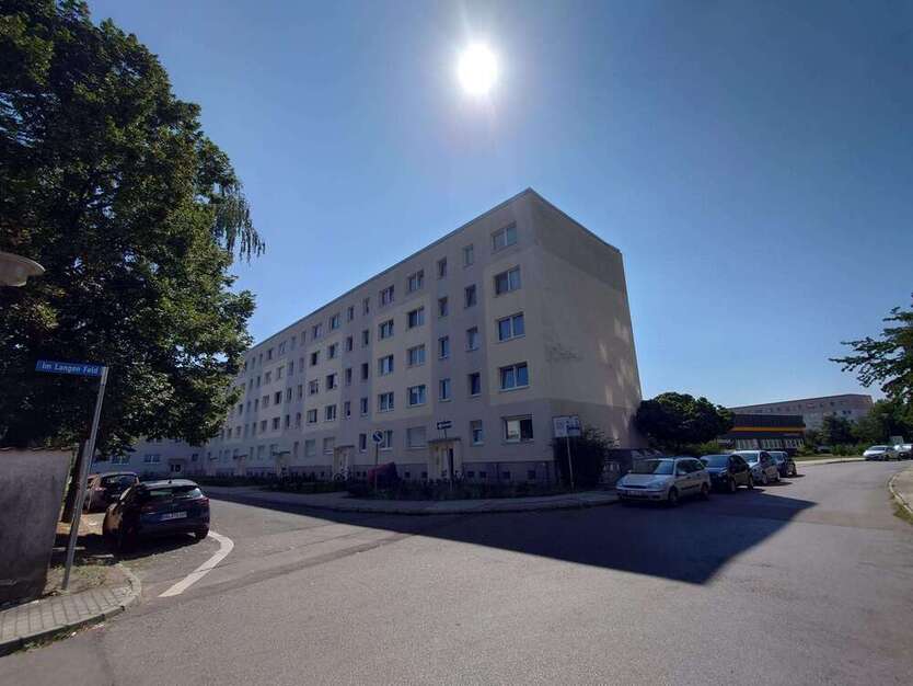 Wohnung zum Kaufen in Halle 67.000 € 58 m²