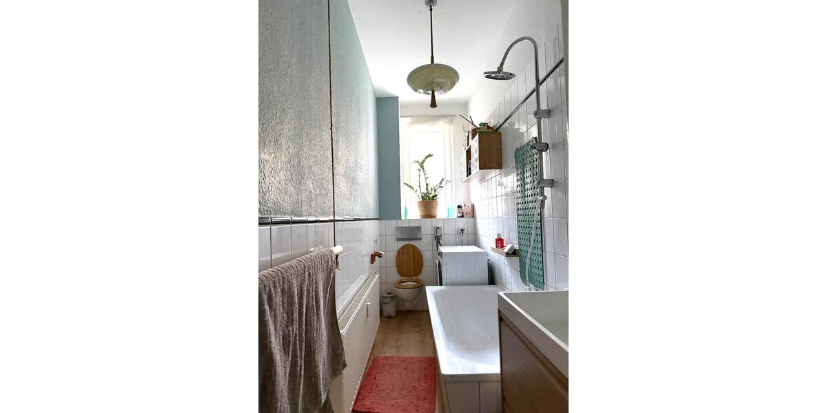 Etagenwohnung Leipzig Altwest - 3 Zimmer, 98 m&sup2;, 300&euro; | Angebot:26112047