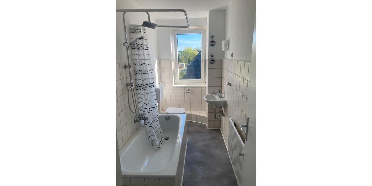 Etagenwohnung Borna - 3 Zimmer, 66 m&sup2;, 450&euro; | Angebot:26340978