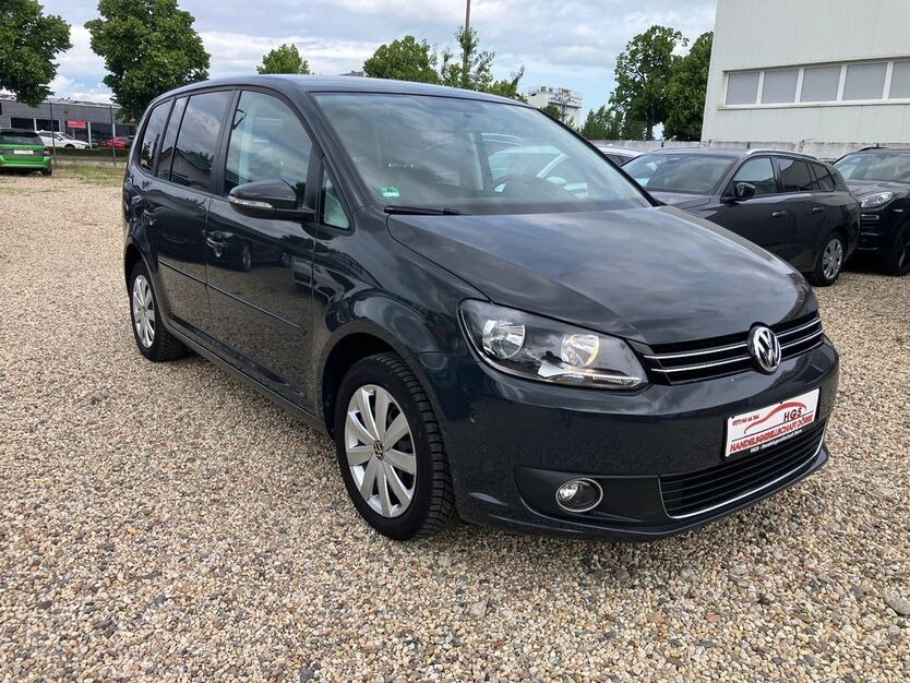 VW Touran 38.136 km 11.990 € Leipzig 04179