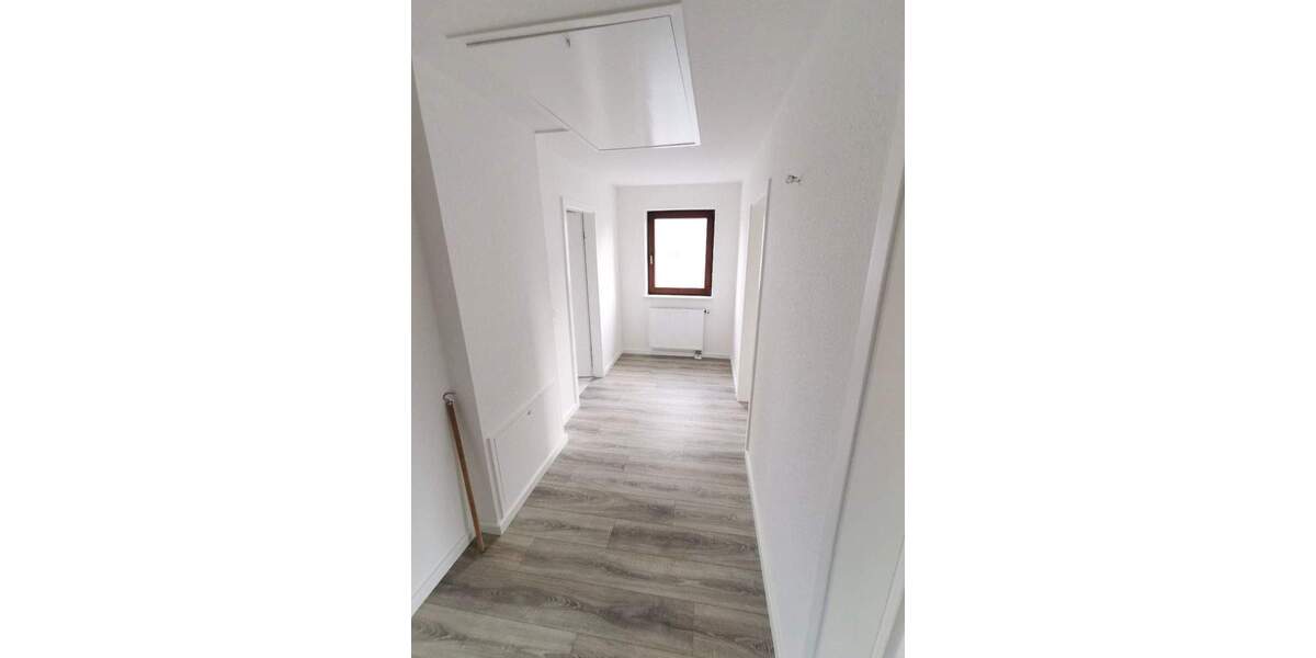 Doppelhaushälfte Leuna Zöschen - 4 Zimmer, 102 m&sup2;, 300.000&euro; | Angebot:25695165
