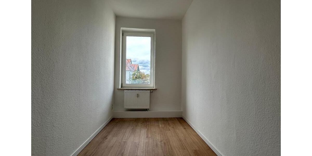 Erstbezug nach Sanierung: Helle 4-Zimmer-Wohnung in Schleußig optional mit EBK 4 zimmer