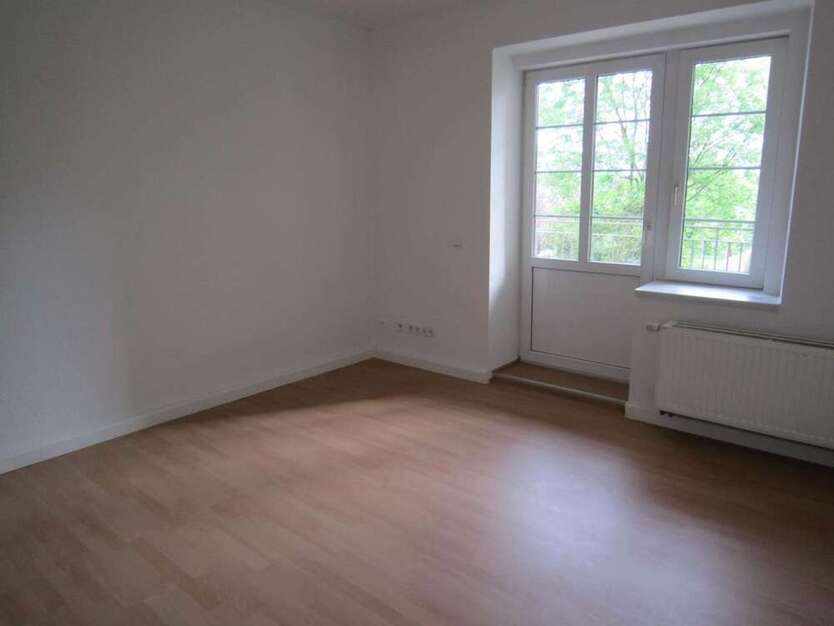 Wohnung zum Kaufen in Leipzig 120.000 € 37.66 m²