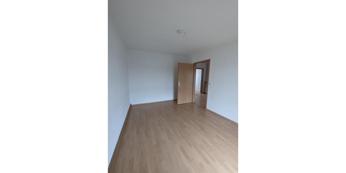 +++TOLLES REIHENMITTELHAUS+GARTEN+MODERNES BAD M. WANNE+GR. KÜCHE+TOLLES WOHNZIMMER++ 4 zimmer