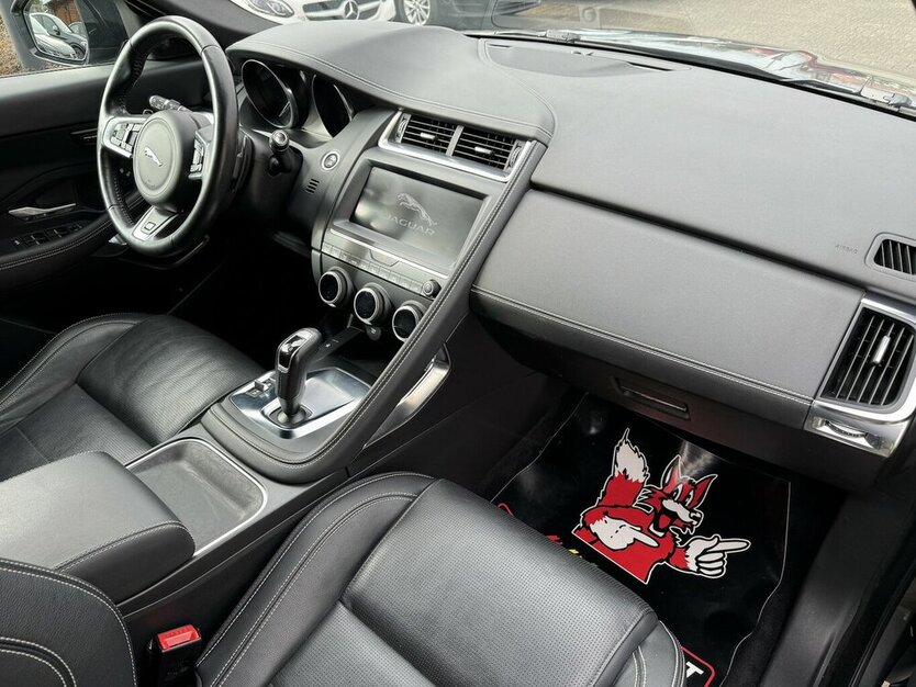 Jaguar E-Pace P250 R-Dynamic Black LED/Nav/VZE/Spur/ACC 70.425 km 23.990 € Leipzig 04347