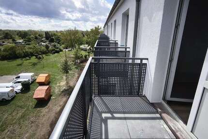 Wohnung Merseburg Kötzschen - 3 Zimmer, 74 m&sup2;, 446&euro; | Angebot:27443904