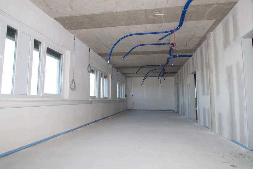 Energieeffiziente Gewerbeimmobilie mit Top-Verkehrsanbindung in Schkeuditz zimmer