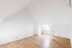 Helle 2-Zimmer-Wohnung - frisch renoviert im Dachgeschoss 2 zimmer