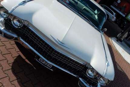 Cadillac Deville 99.999 km 49.994 &euro; Leipzig 04289