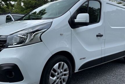 Renault Trafic 149.000 km 10.708 &euro; Schkopau 06258