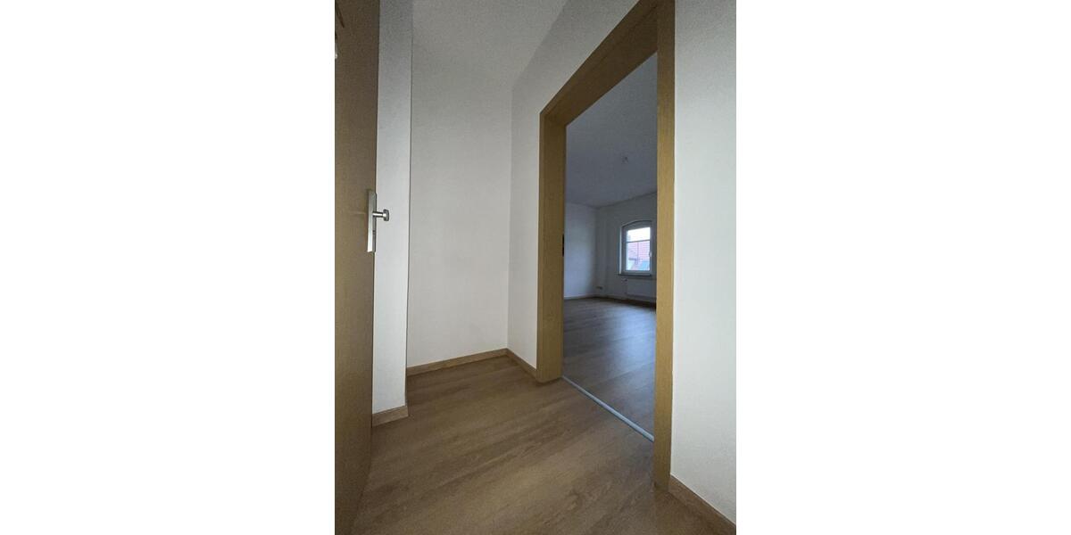 Etagenwohnung Pegau - 1 Zimmer, 38 m&sup2;, 350&euro; | Angebot:25052997