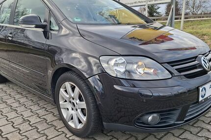 VW Golf 124.559 km 4.750 &euro; Borna 04552