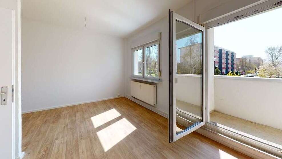 Wohnung zum Mieten in Halle 329 € 56.98 m²