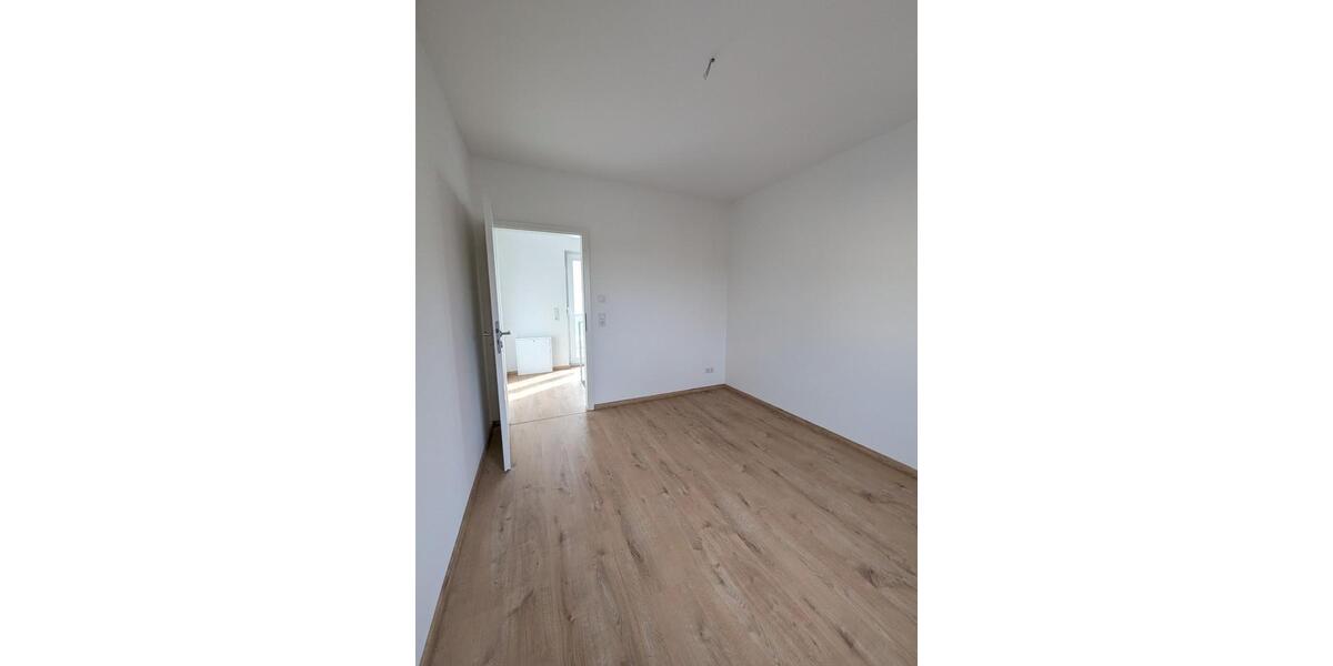 Reihenhaus Delitzsch - 5 Zimmer, 135 m&sup2;, 1.499&euro; | Angebot:25550897