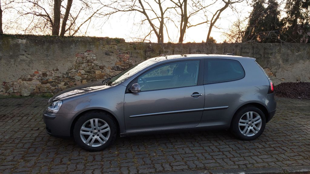 VW Golf 119.000 km 3.490 &euro; Grimma 04668