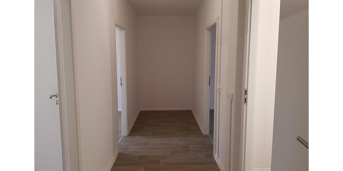 Erdgeschoßwohnung Leipzig Lausen-Grünau - 3 Zimmer, 68 m&sup2;, 525&euro; | Angebot:26068182