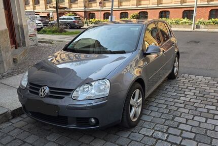 VW Golf 240.000 km 2.500 &euro; LEIPZIG 04103