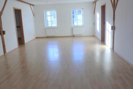 Wohnung Merseburg - 6 Zimmer, 104 m&sup2;, 790&euro; | Angebot:20471889