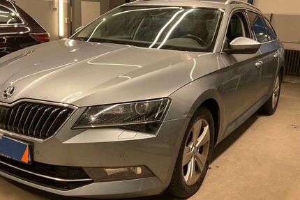 Skoda Superb 53.404 km 23.990 &euro; Taucha 04425