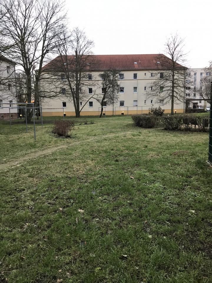 3 Räume und Wannenbad zimmer