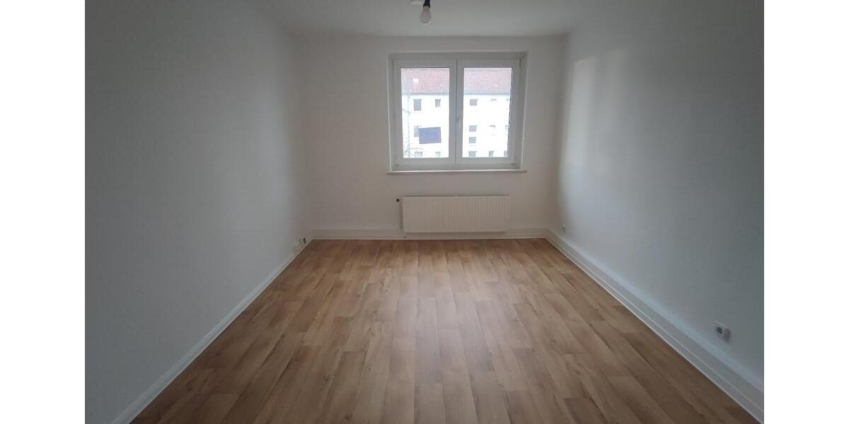 Etagenwohnung Merseburg - 5 Zimmer, 119 m&sup2;, 836&euro; | Angebot:26304904