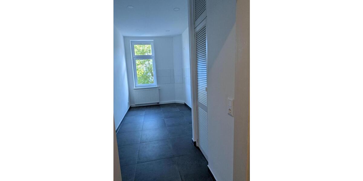Etagenwohnung Leipzig Süd - 4 Zimmer, 118 m&sup2;, 1.500&euro; | Angebot:26455728