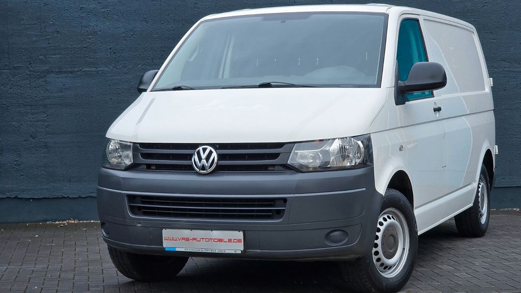 VW T5 Transporter 147.600 km 12.900 &euro; Leipzig 04179
