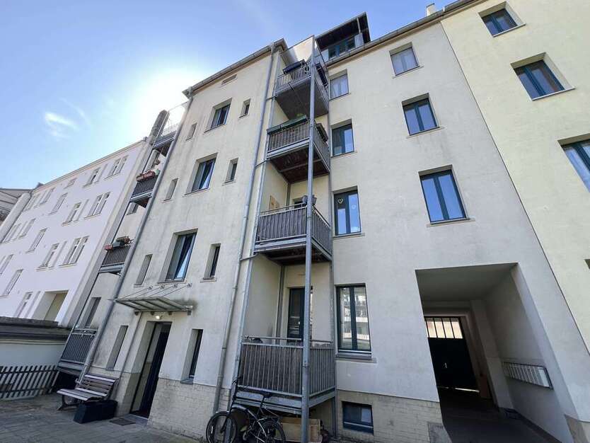 Wohnung zum Kaufen in Leipzig 162.000 € 74 m²