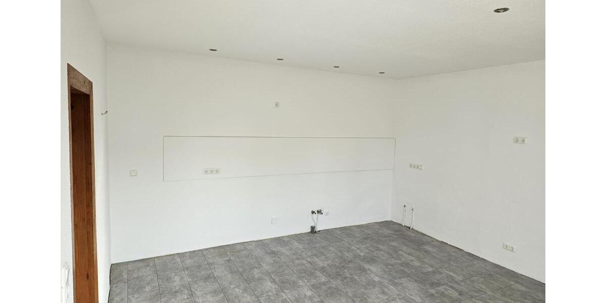 Erdgeschoßwohnung Leipzig Süd - 4 Zimmer, 105 m&sup2;, 578&euro; | Angebot:26635366