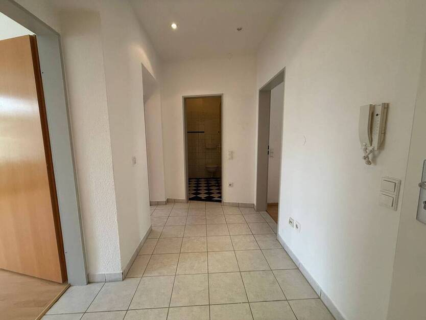 ab sofort ! 3-Zimmer mit Balkon und EBK I Badewanne + Dusche
