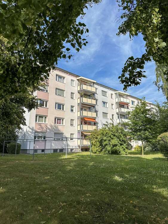 7,22 % Sollrendite - Frisch sanierte 3-Zimmer-Wohnung mit Balkon im Leipziger Neuseenland 3 zimmer